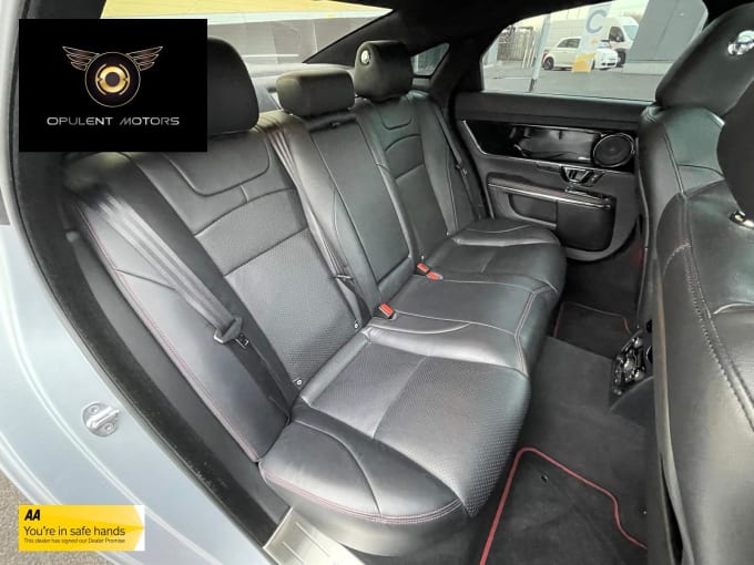 2017 Jaguar Xj