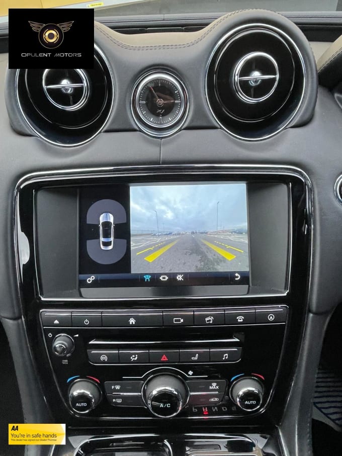 2017 Jaguar Xj