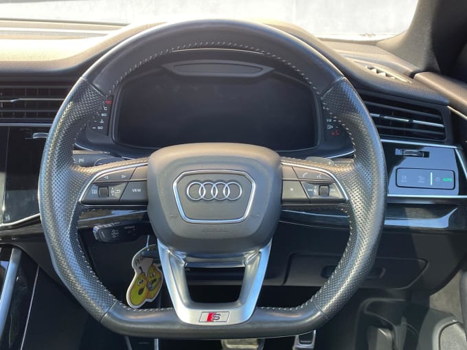 2018 Audi Q8