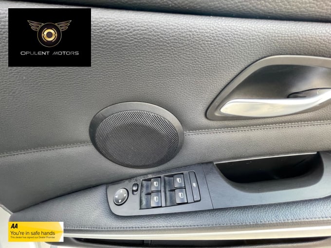 2011 BMW 3 Series