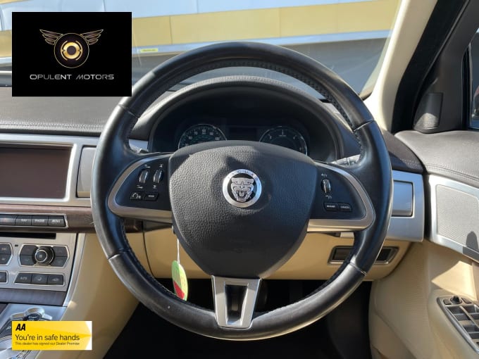 2011 Jaguar Xf
