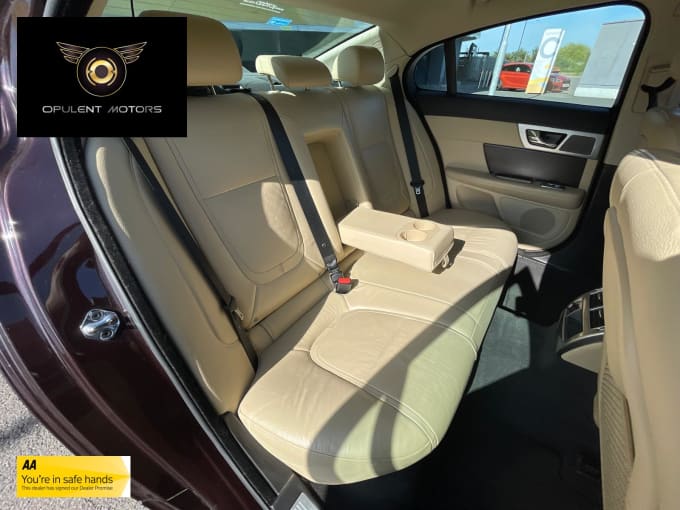 2011 Jaguar Xf