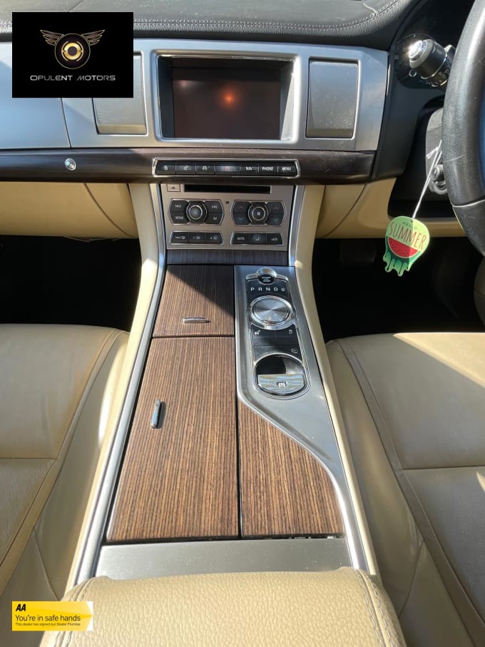2011 Jaguar Xf