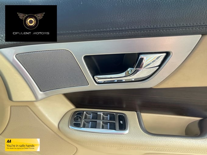 2011 Jaguar Xf