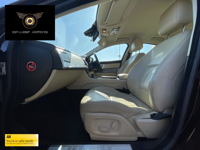 2011 Jaguar Xf