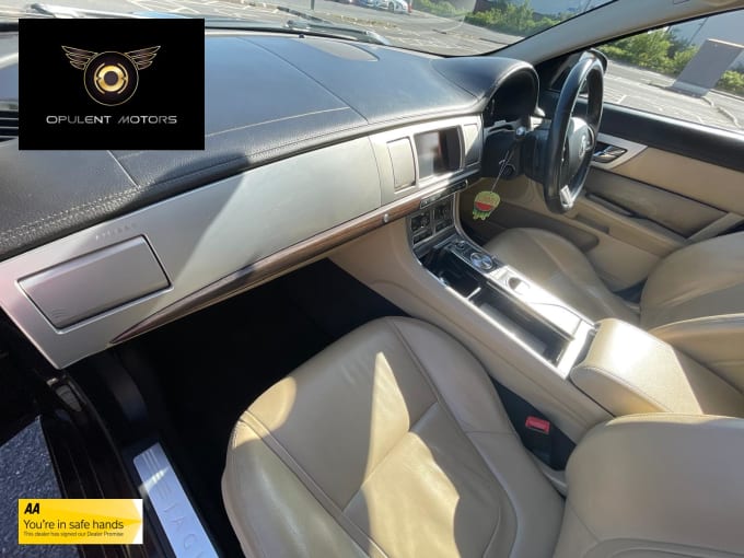 2011 Jaguar Xf