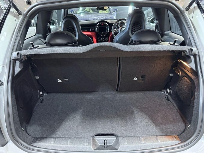 2020 Mini Hatch