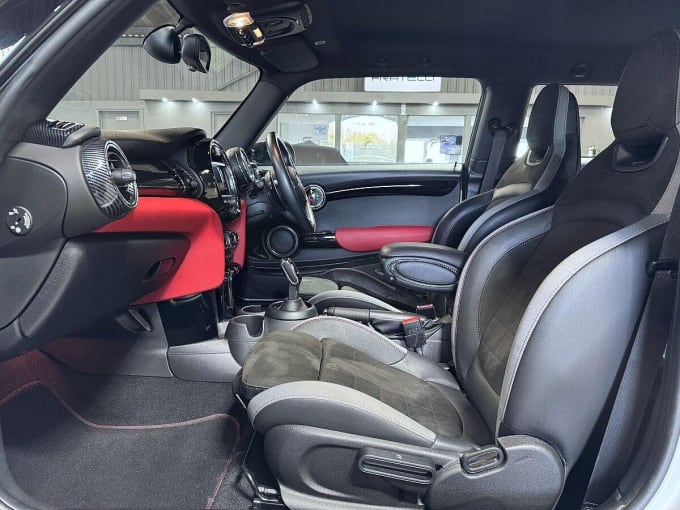 2020 Mini Hatch