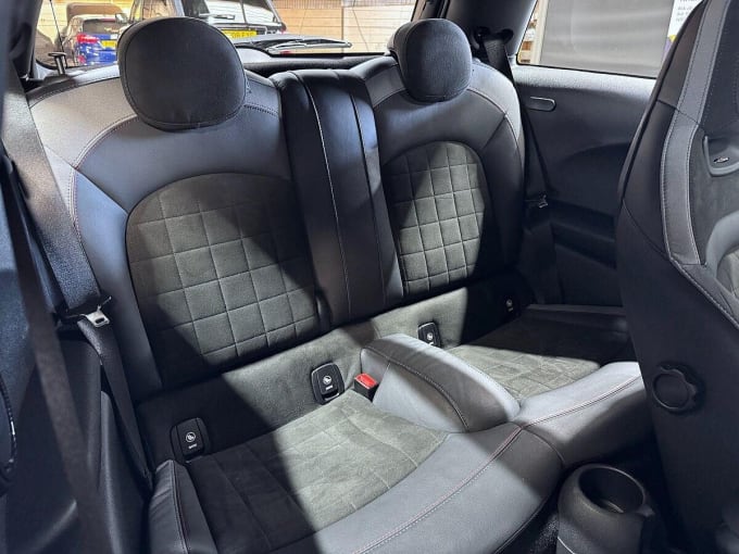 2020 Mini Hatch