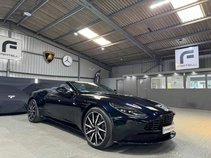 2019 Aston Martin Db11