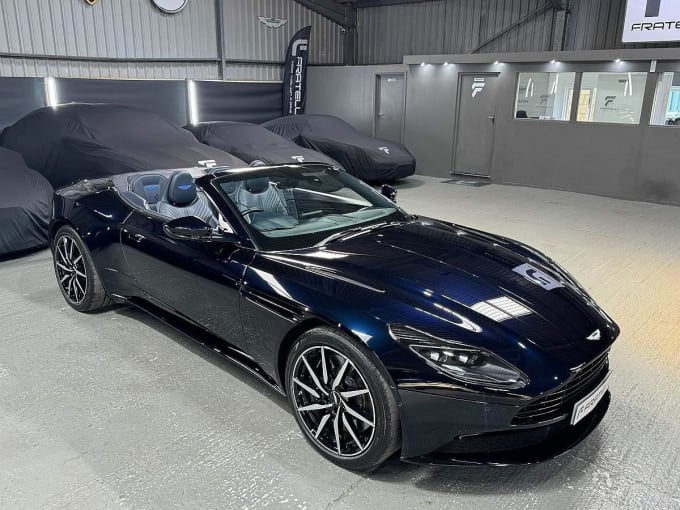 2019 Aston Martin Db11