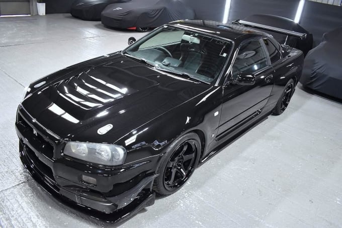 2000 Nissan Skyline