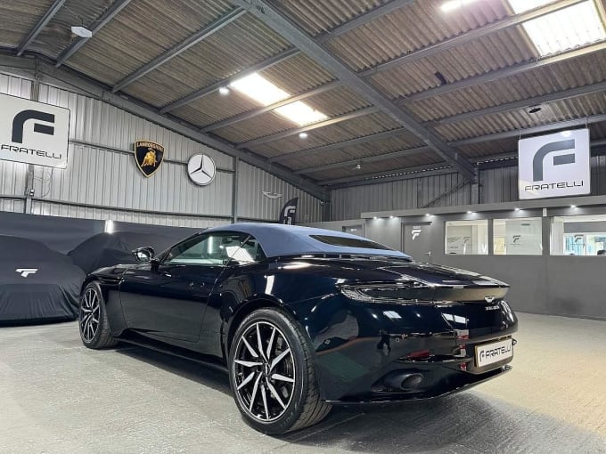 2019 Aston Martin Db11