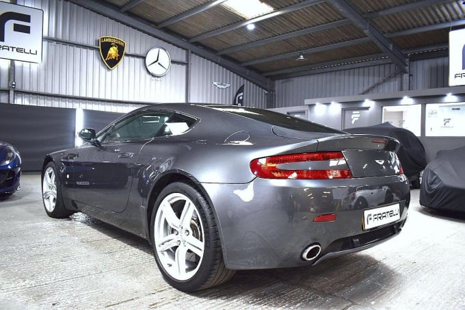 2009 Aston Martin Vantage