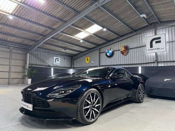 2019 Aston Martin Db11