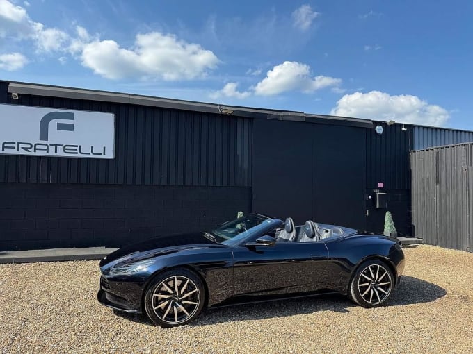 2019 Aston Martin Db11