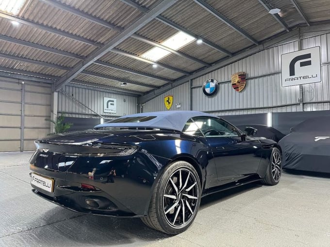 2019 Aston Martin Db11