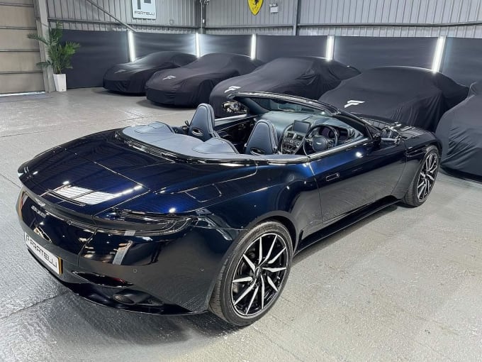 2019 Aston Martin Db11