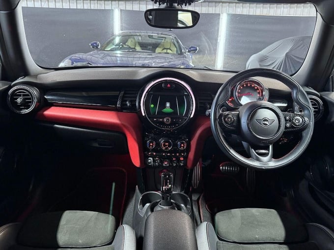 2020 Mini Hatch