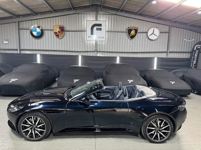 2019 Aston Martin Db11