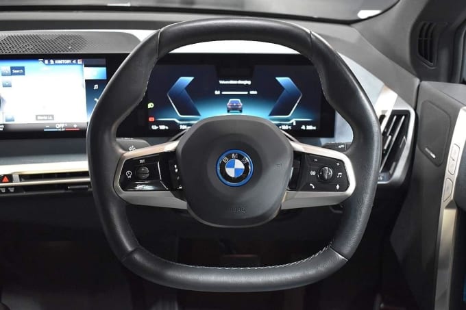 2022 BMW Ix