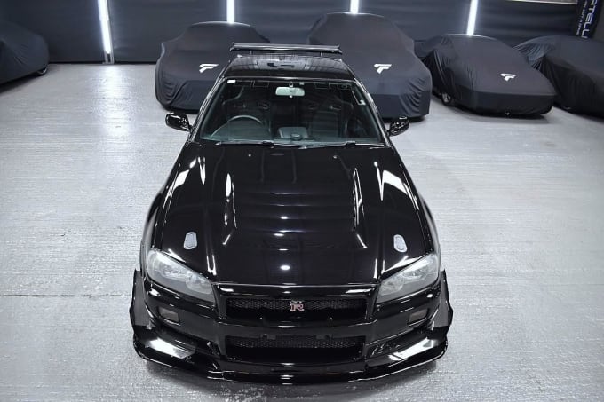 2000 Nissan Skyline