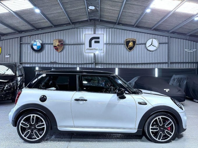 2020 Mini Hatch