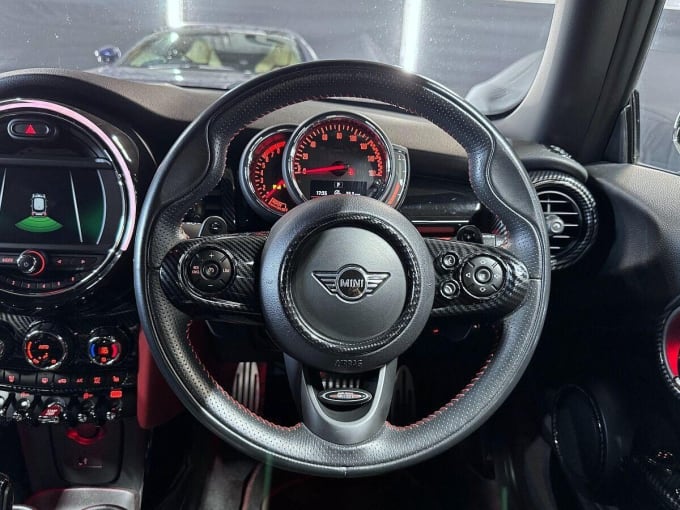 2020 Mini Hatch
