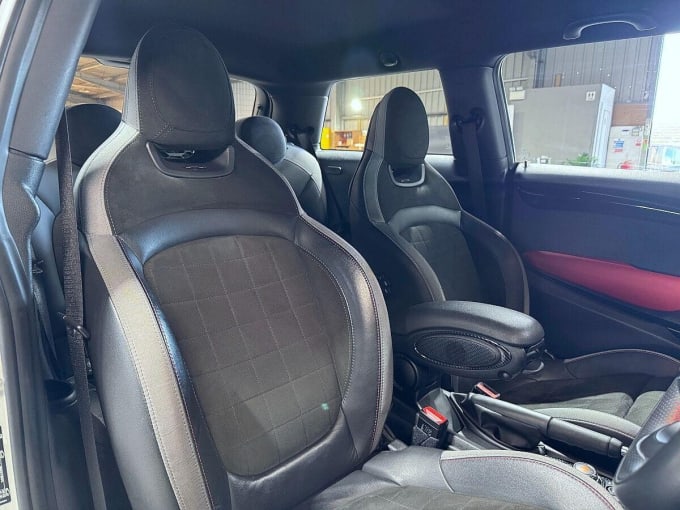 2020 Mini Hatch