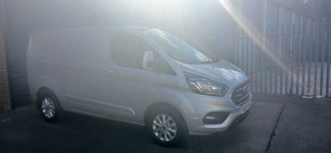 2025 Ford Transit Custom