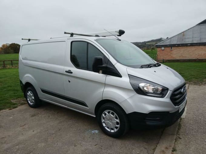 2024 Ford Transit Custom