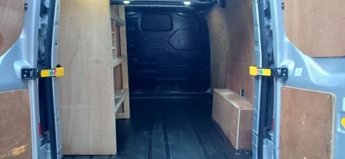 2025 Ford Transit Custom