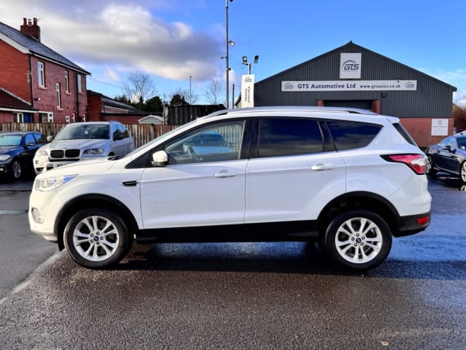 2025 Ford Kuga