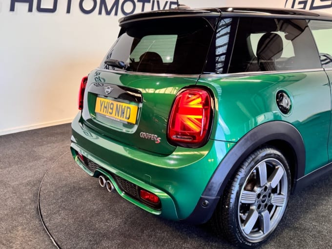 2025 Mini Hatch