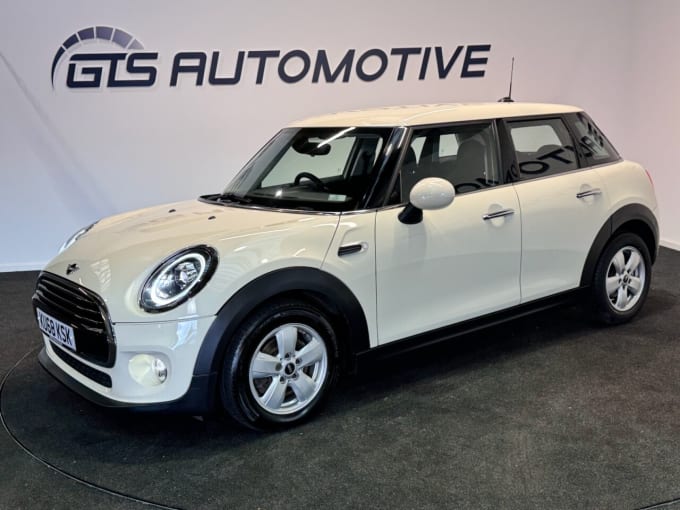 2025 Mini Hatch