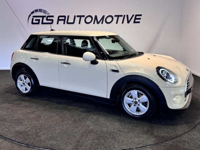 2025 Mini Hatch