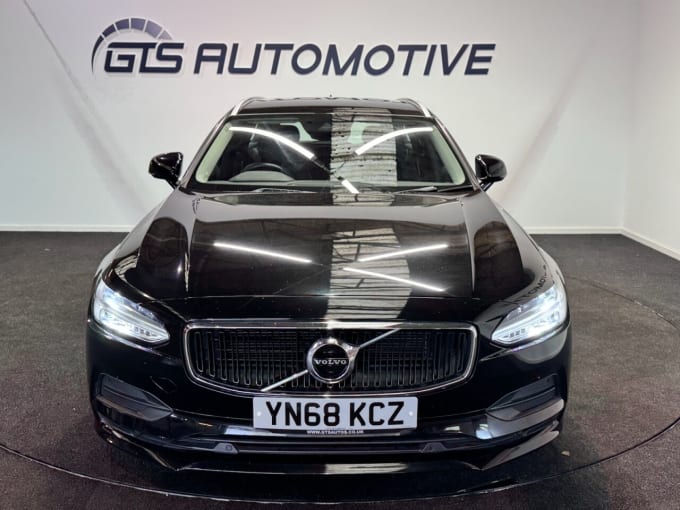 2025 Volvo V90