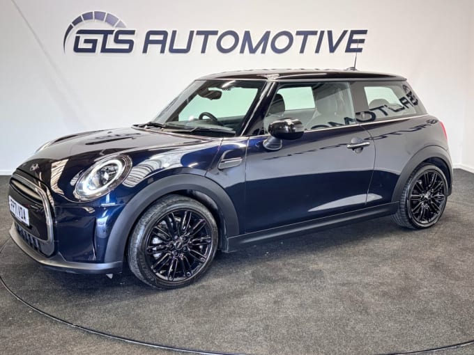 2025 Mini Hatch