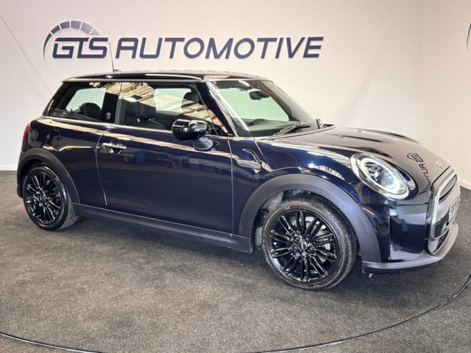 2025 Mini Hatch