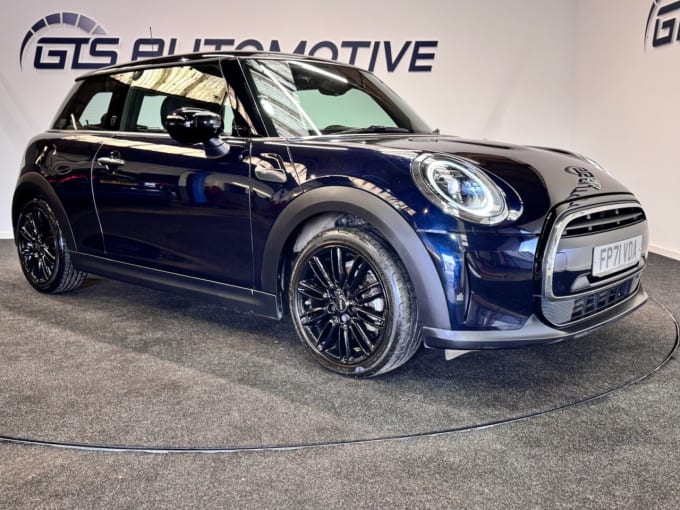 2025 Mini Hatch