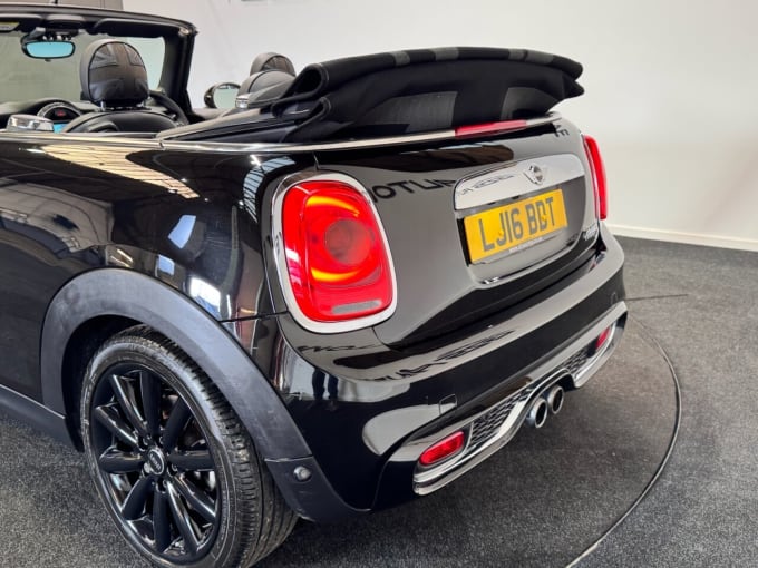 2025 Mini Convertible