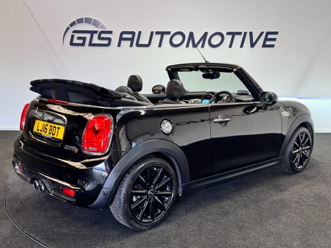 2025 Mini Convertible