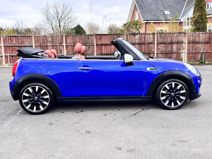 2025 Mini Convertible