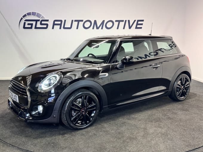 2025 Mini Hatch