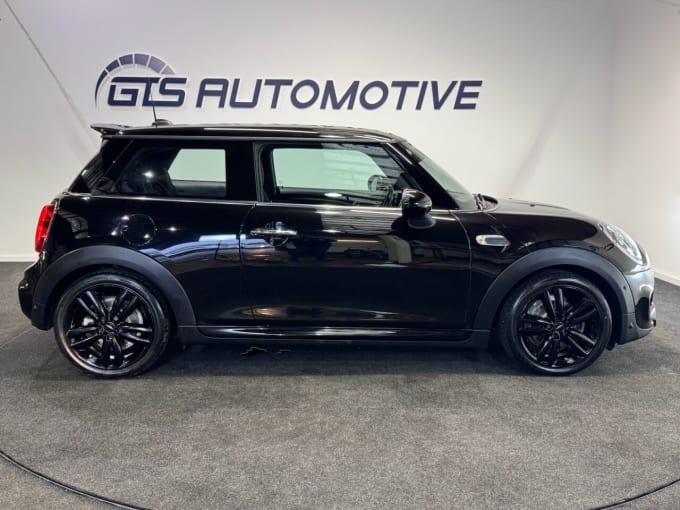 2025 Mini Hatch