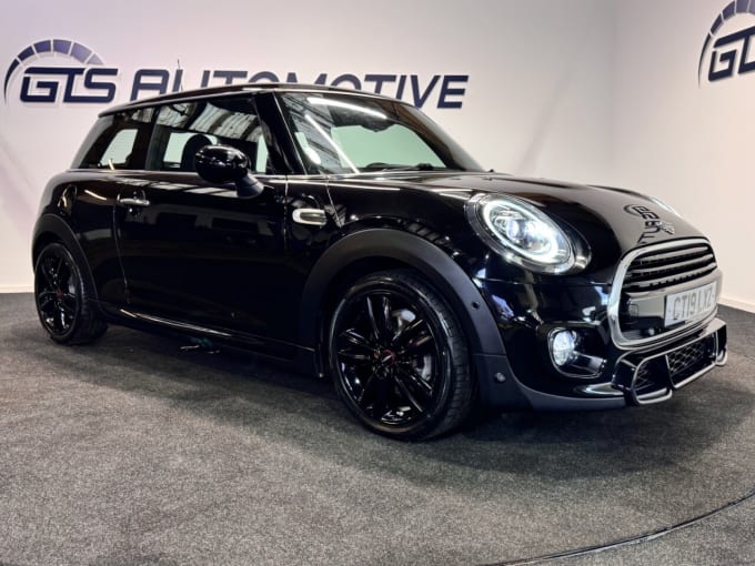 2025 Mini Hatch