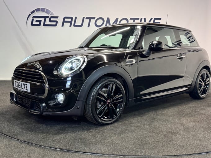 2025 Mini Hatch