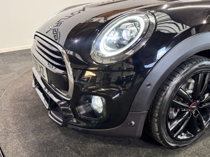 2025 Mini Hatch