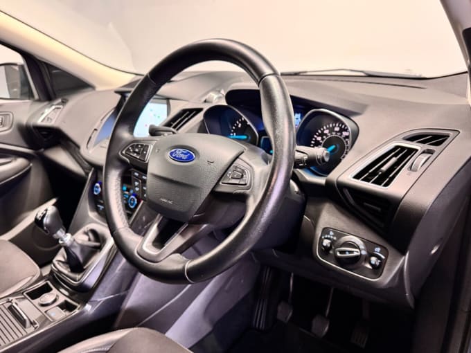 2025 Ford Kuga