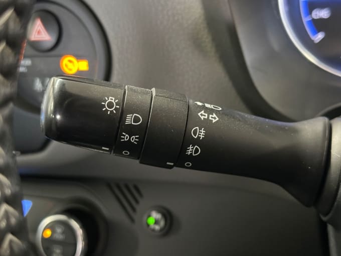 2025 Toyota Yaris